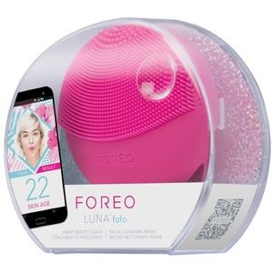 FOREO Luna Fofo in Fuchsia